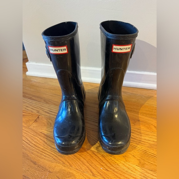 Hunter | Women’s Original Short Gloss Rain Boot - Picture 3 of 11